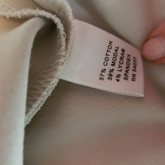 Banana Republic khaki skirt - Picture 2 of 6